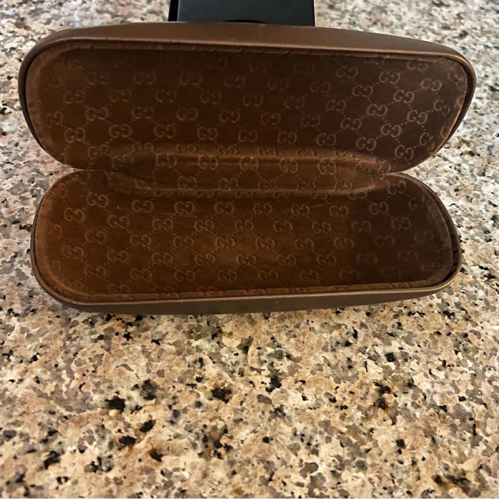 Gucci Elegant Brown Eyeglass Case - Picture 3 of 3